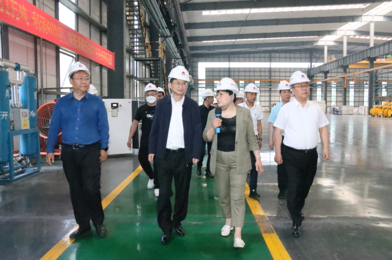 贵阳市政协副主席、清镇市委书记付涛一行到明泰铝业考察